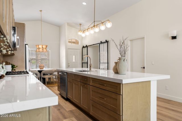 4389 E SAINT JOHN Road, Phoenix, AZ 85032