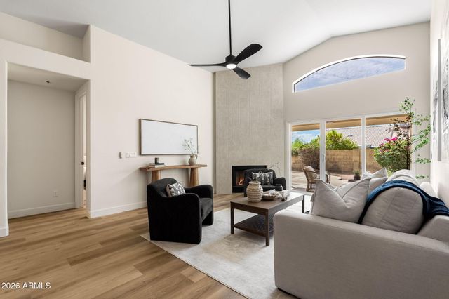 4389 E SAINT JOHN Road, Phoenix, AZ 85032