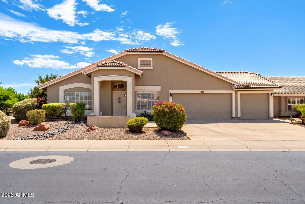 4389 E SAINT JOHN Road, Phoenix, AZ 85032 — exterior