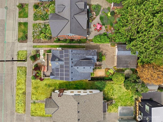 2316 41st Avenue SW, Seattle, WA 98116