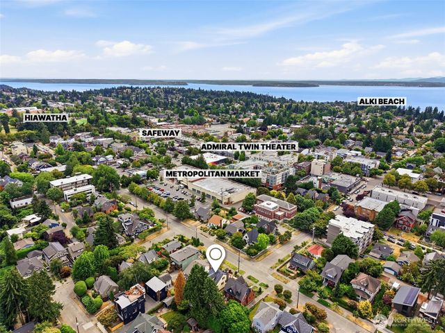 2316 41st Avenue SW, Seattle, WA 98116