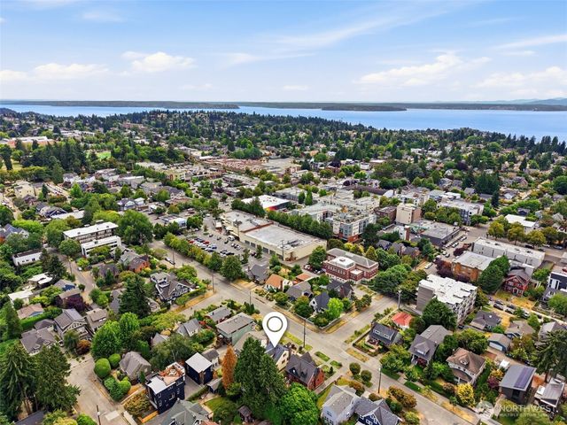 2316 41st Avenue SW, Seattle, WA 98116