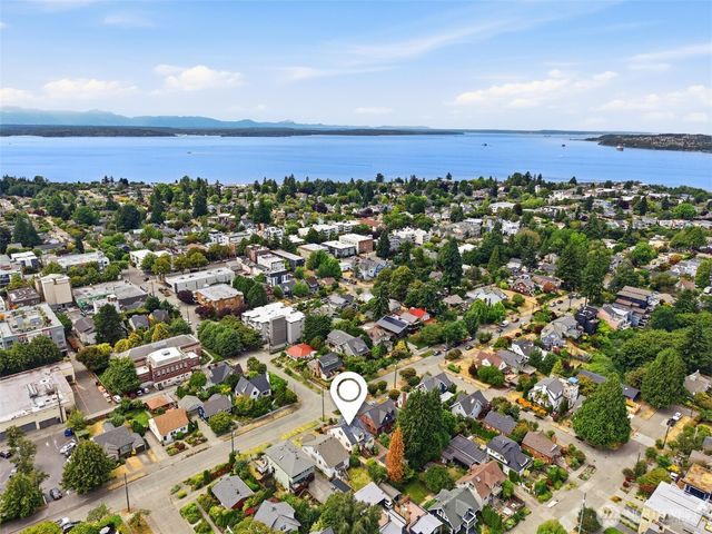 2316 41st Avenue SW, Seattle, WA 98116