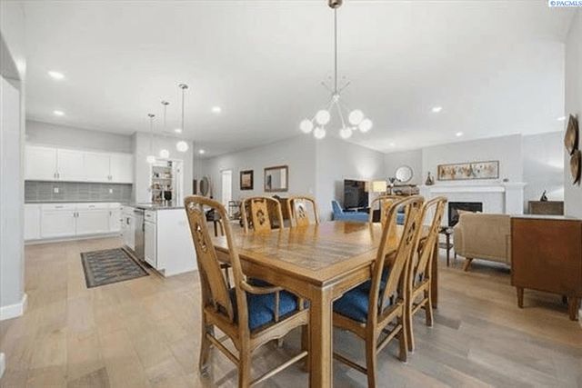 6657 Caspian Pl, West Richland, WA 99353