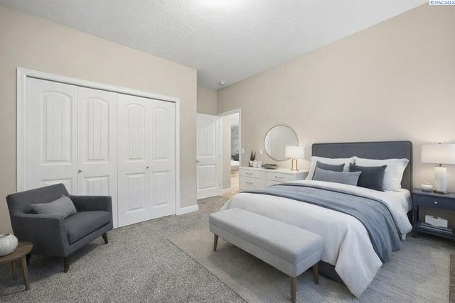 6657 Caspian Pl, West Richland, WA 99353