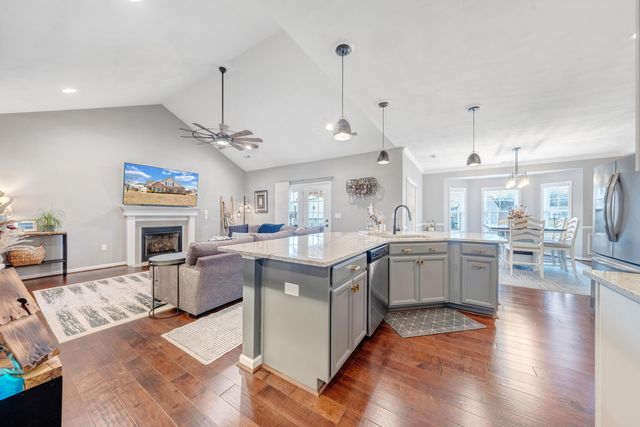 3015 Adam DR, Vinton, VA 24179