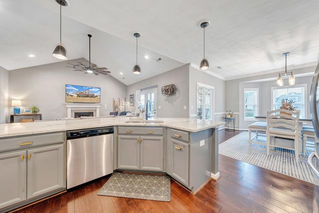 3015 Adam DR, Vinton, VA 24179