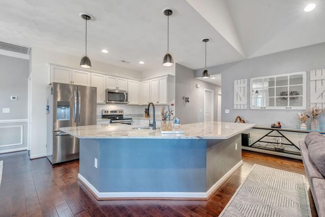 3015 Adam DR, Vinton, VA 24179