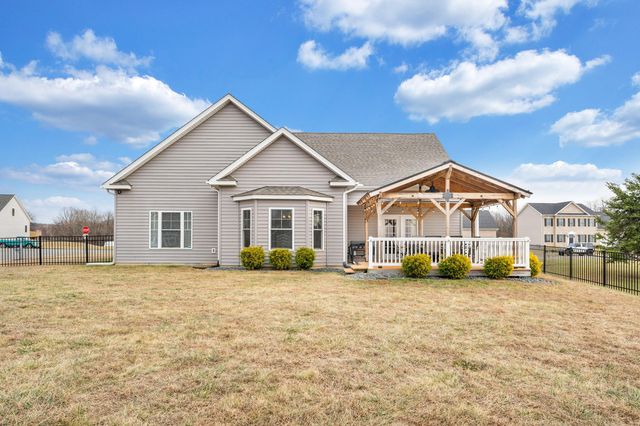 3015 Adam DR, Vinton, VA 24179