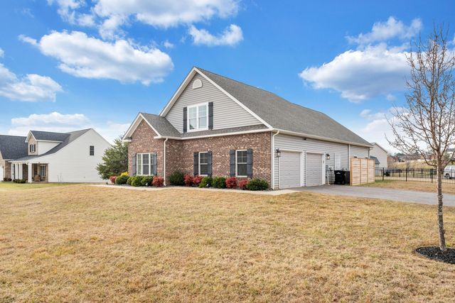 3015 Adam DR, Vinton, VA 24179