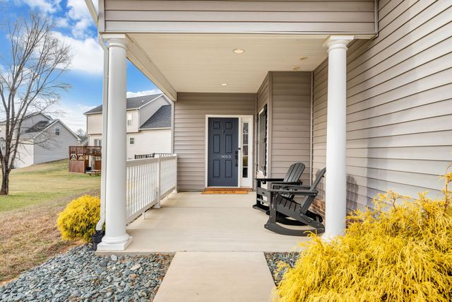 3015 Adam DR, Vinton, VA 24179