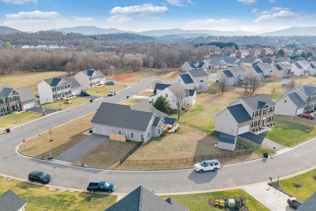 3015 Adam DR, Vinton, VA 24179