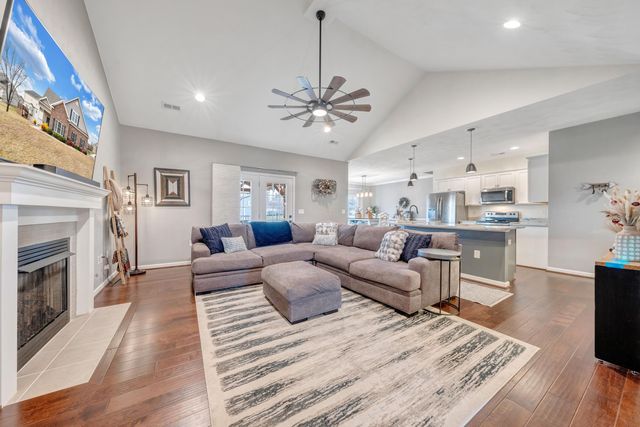 3015 Adam DR, Vinton, VA 24179