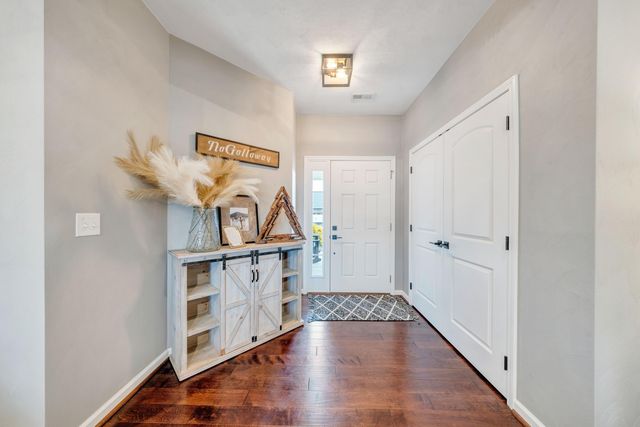 3015 Adam DR, Vinton, VA 24179