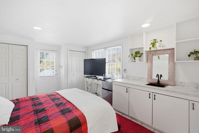 8406 GENEVA MASON RD, Potomac, MD 20854