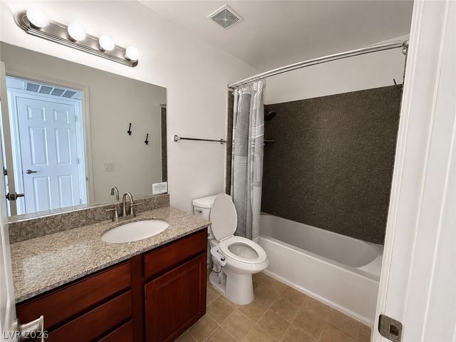 2606 South Durango Drive 204, Las Vegas, NV 89117