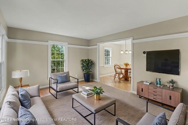 1131 Hillgate Way, Lansing, MI 48912