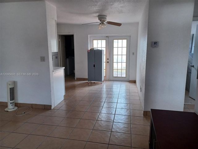 1701 SW 70th Avenue, North Lauderdale, FL 33068