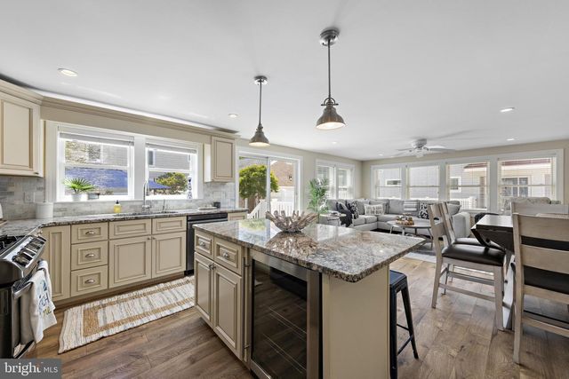 24 E 21ST, Long Beach Township, NJ 08008