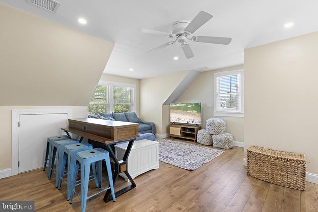 24 E 21ST, Long Beach Township, NJ 08008
