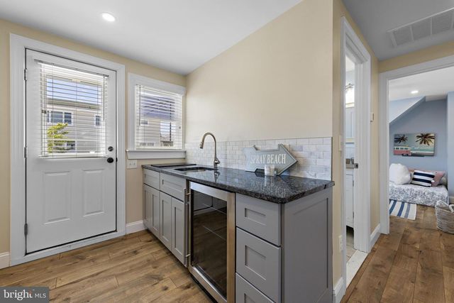 24 E 21ST, Long Beach Township, NJ 08008