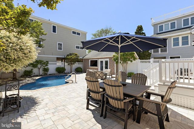 24 E 21ST, Long Beach Township, NJ 08008