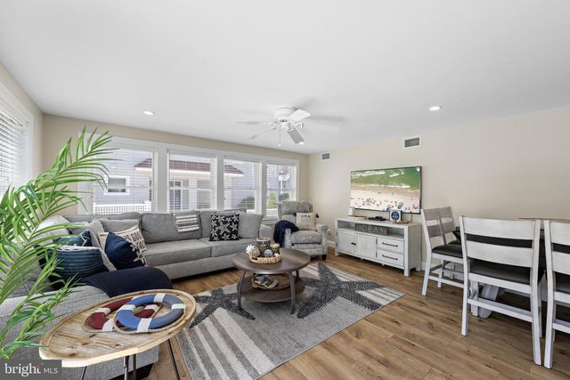 24 E 21ST, Long Beach Township, NJ 08008