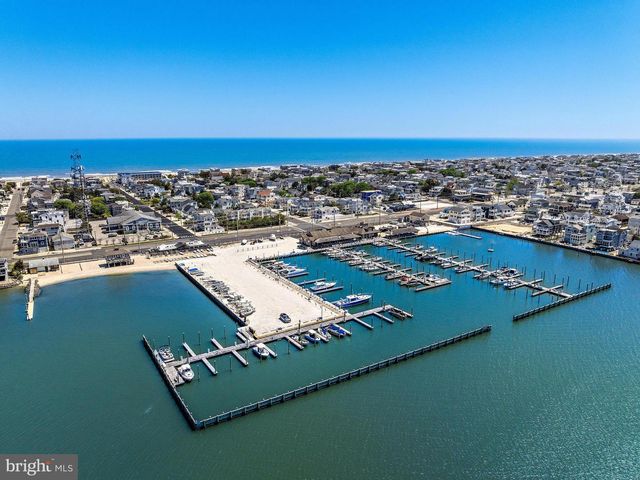 24 E 21ST, Long Beach Township, NJ 08008