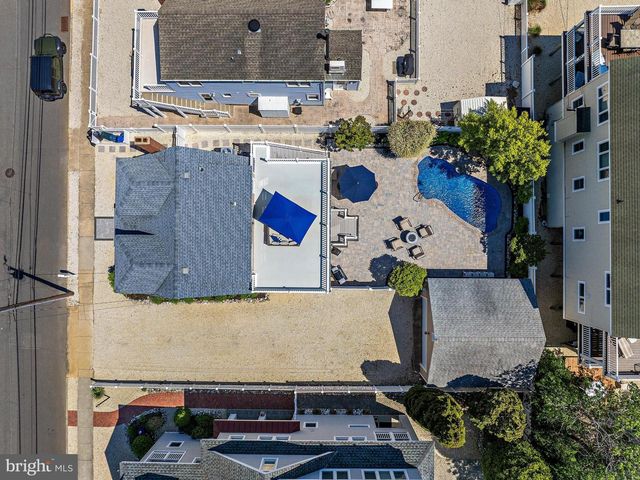 24 E 21ST, Long Beach Township, NJ 08008