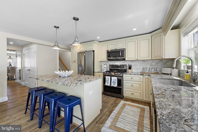 24 E 21ST, Long Beach Township, NJ 08008