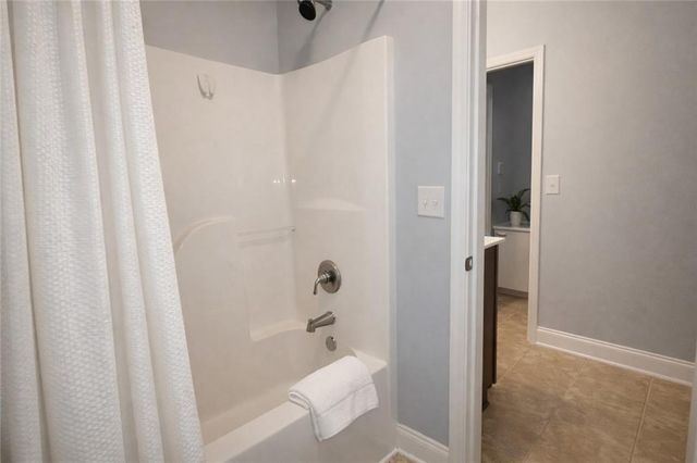 788 Scenic Park Court, Lawrenceville, GA 30046
