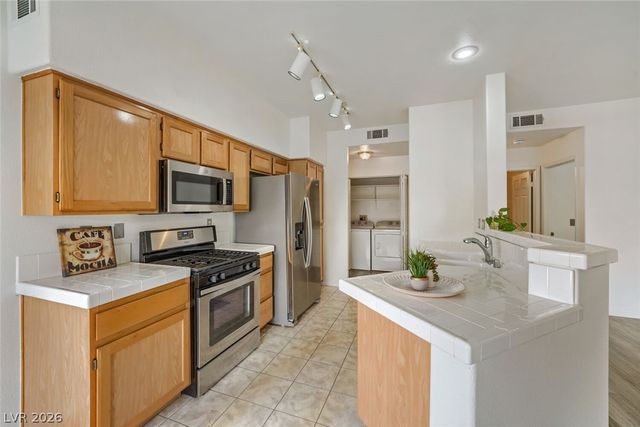 8501 West University Avenue 1126, Las Vegas, NV 89147