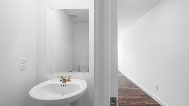 121 Evergreen Circle, Rossville, GA 30741