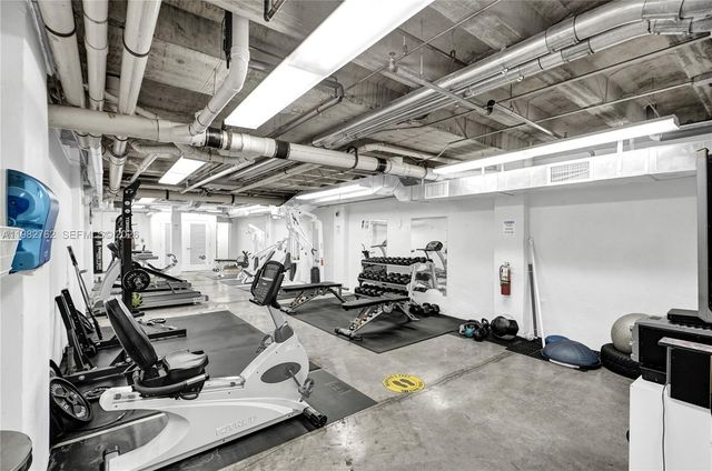 8101 Biscayne Blvd R-513, Miami, FL 33138