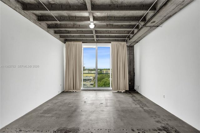 8101 Biscayne Blvd R-513, Miami, FL 33138