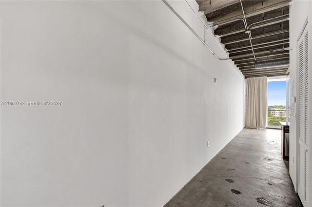 8101 Biscayne Blvd R-513, Miami, FL 33138