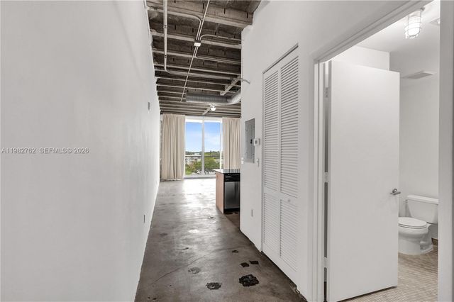 8101 Biscayne Blvd R-513, Miami, FL 33138