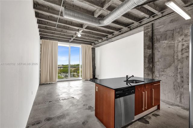 8101 Biscayne Blvd R-513, Miami, FL 33138