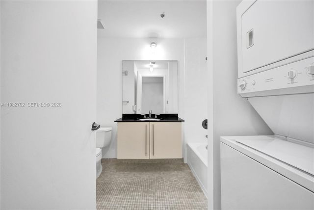 8101 Biscayne Blvd R-513, Miami, FL 33138