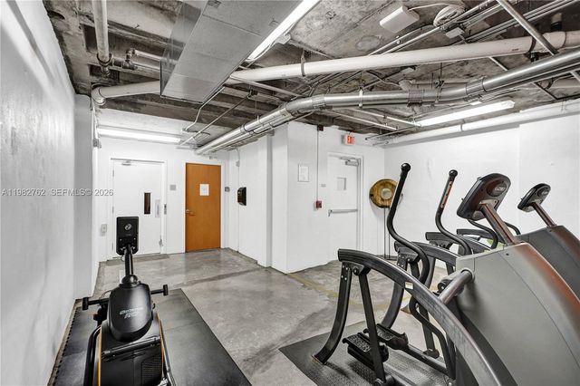 8101 Biscayne Blvd R-513, Miami, FL 33138