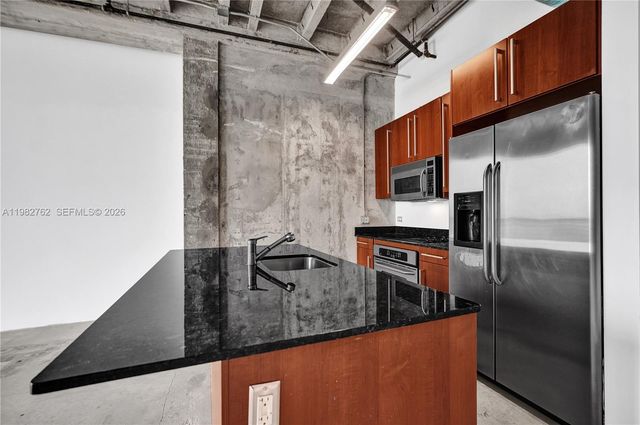 8101 Biscayne Blvd R-513, Miami, FL 33138