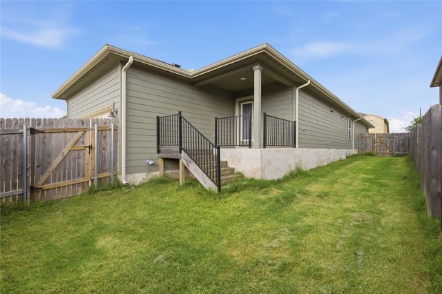 126 Fairmeadow Downs DR, Hutto, TX 78634