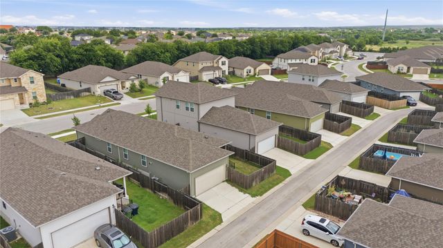 126 Fairmeadow Downs DR, Hutto, TX 78634