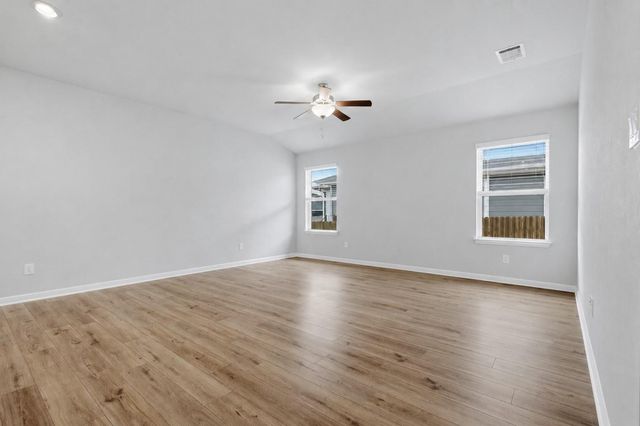 126 Fairmeadow Downs DR, Hutto, TX 78634