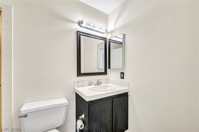 1600 North Torrey Pines Drive 202, Las Vegas, NV 89108