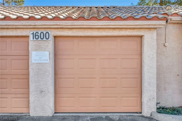 1600 North Torrey Pines Drive 202, Las Vegas, NV 89108