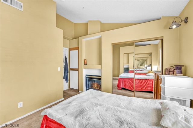 1600 North Torrey Pines Drive 202, Las Vegas, NV 89108