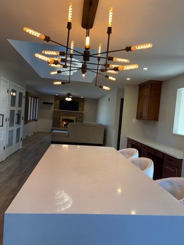 8320 Heather Lane, Tinley Park, IL 60477