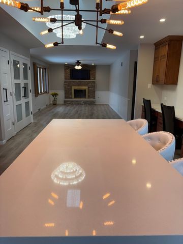 8320 Heather Lane, Tinley Park, IL 60477