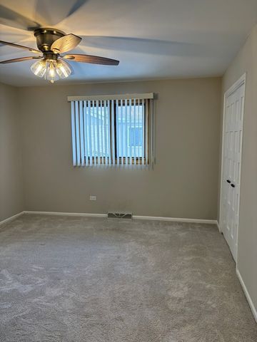 8320 Heather Lane, Tinley Park, IL 60477